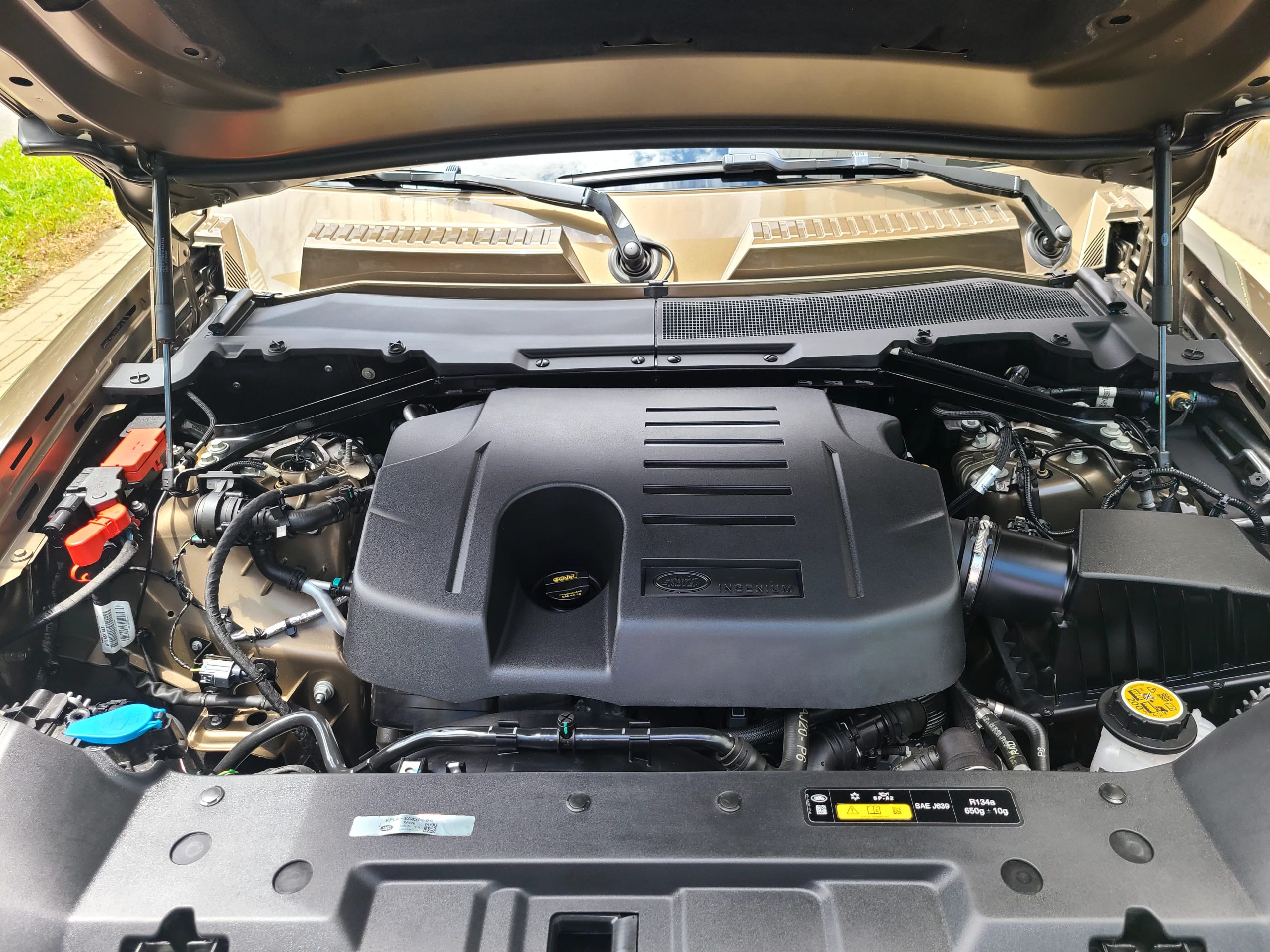 
								DEFENDER 110 3.0D full									