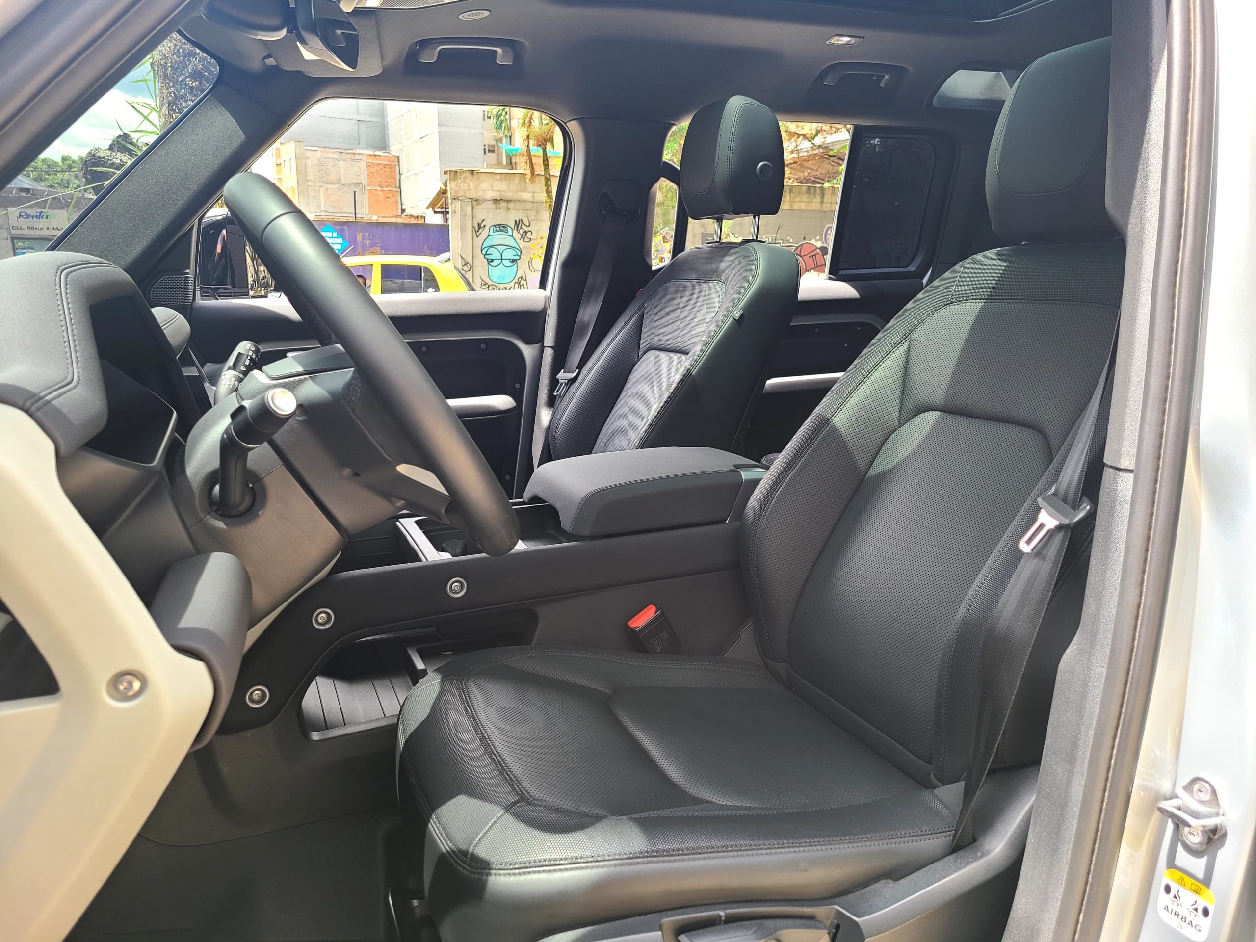 
								DEFENDER 110 3.0D full									