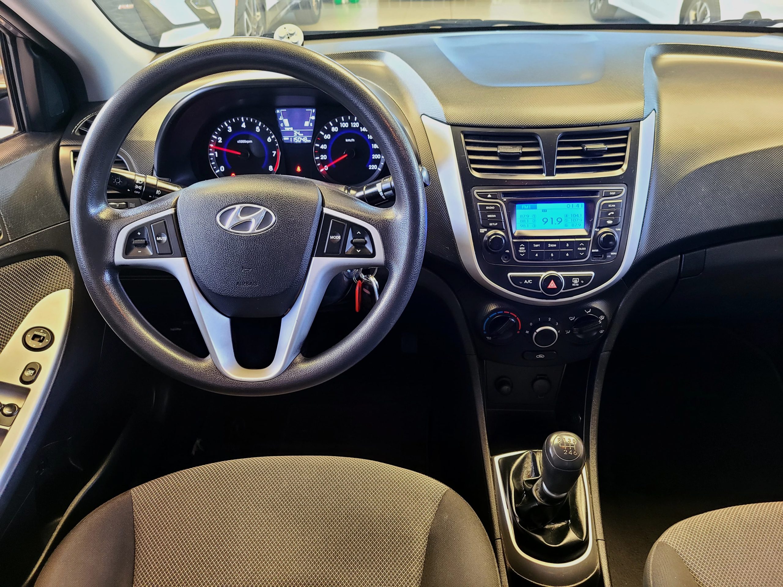 
								ACCENT i25 1.6L MT 1600CC 4P 2AB ABS full									