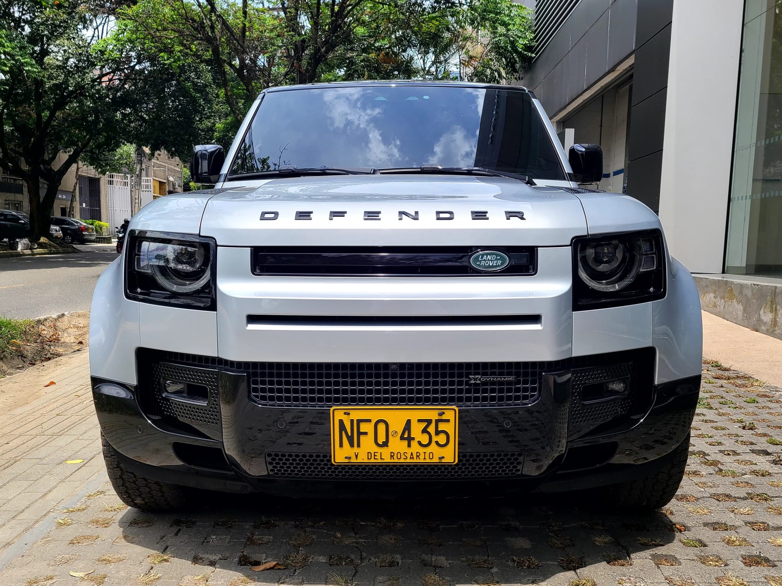 
								DEFENDER 110 3.0D full									