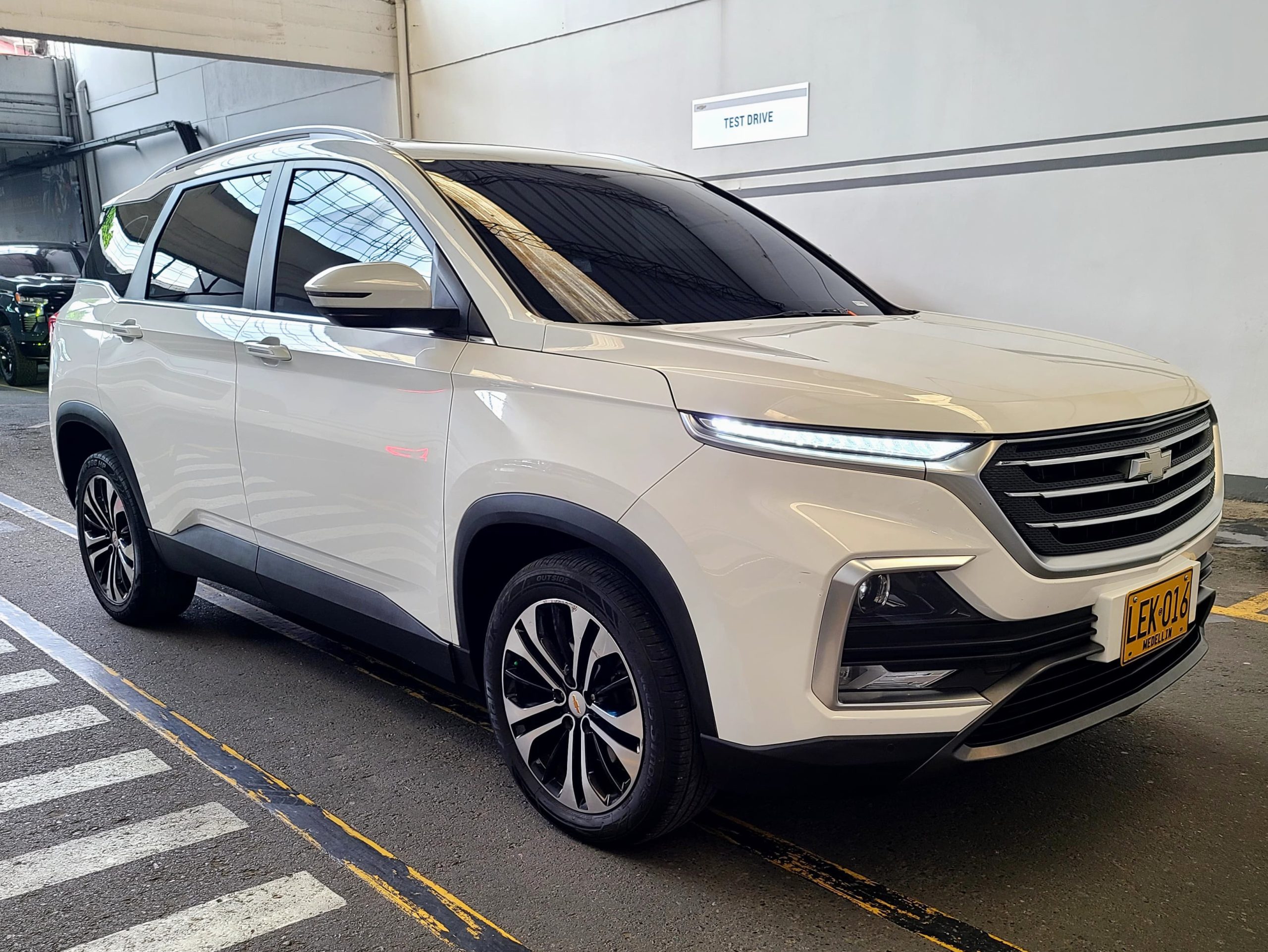 
								CAPTIVA PREMIER TURBO AC 1.5 AT full									