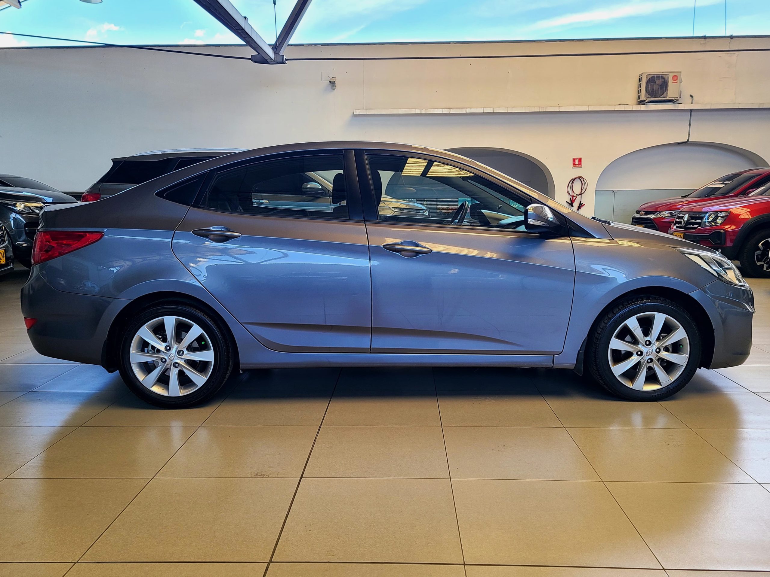 
								ACCENT i25 1.6L MT 1600CC 4P 2AB ABS full									