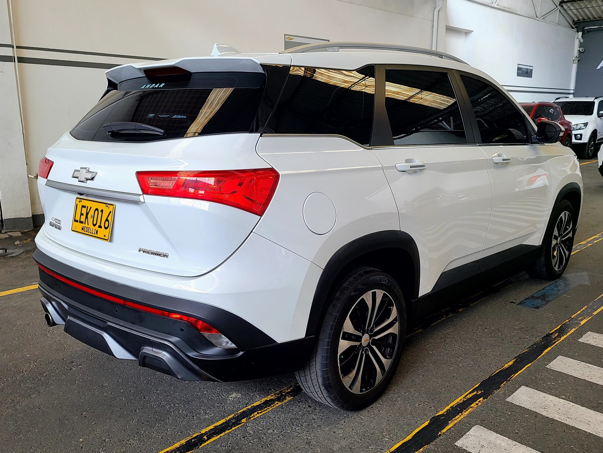 
								CAPTIVA PREMIER TURBO AC 1.5 AT full									