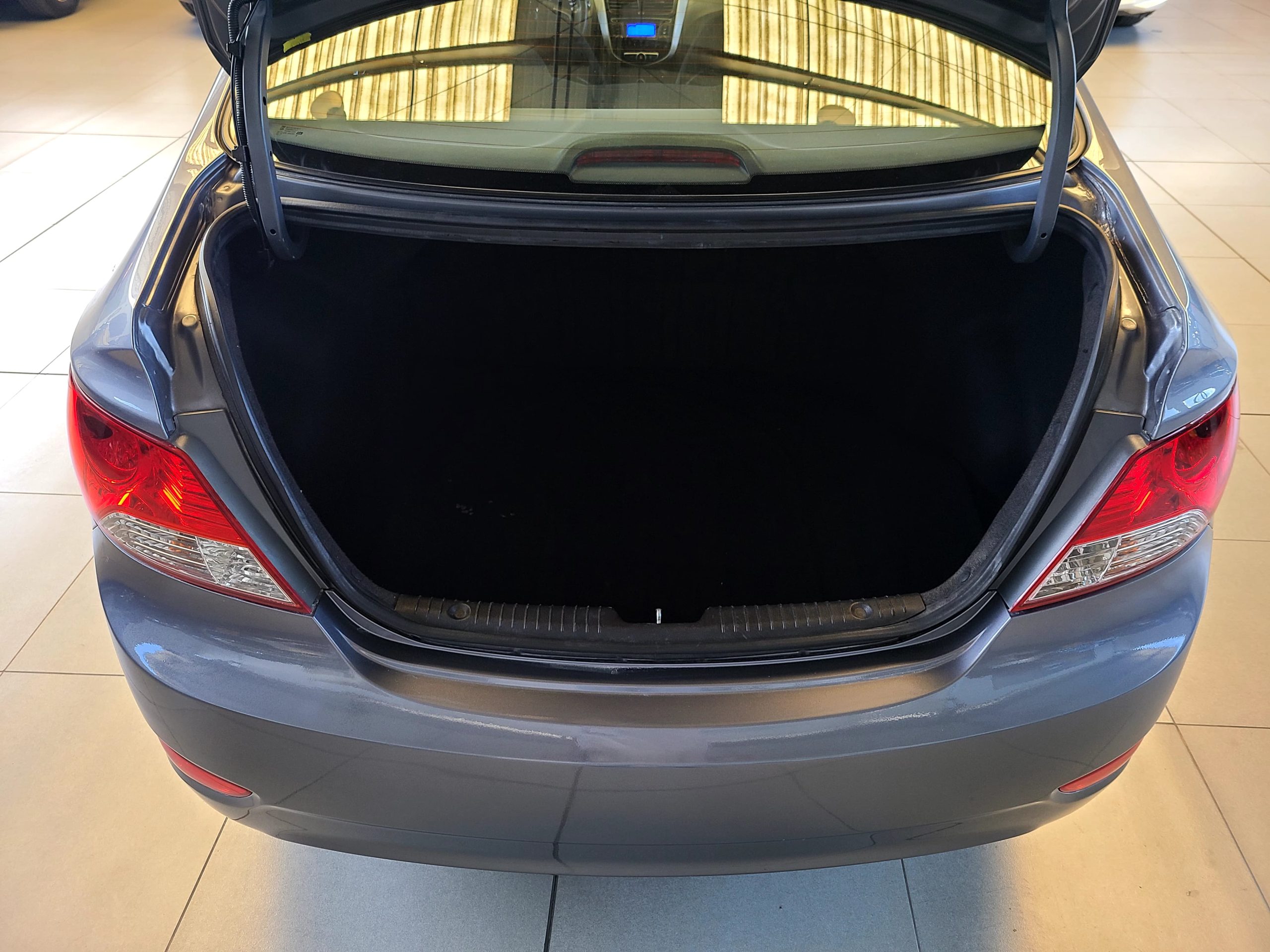 
								ACCENT i25 1.6L MT 1600CC 4P 2AB ABS full									