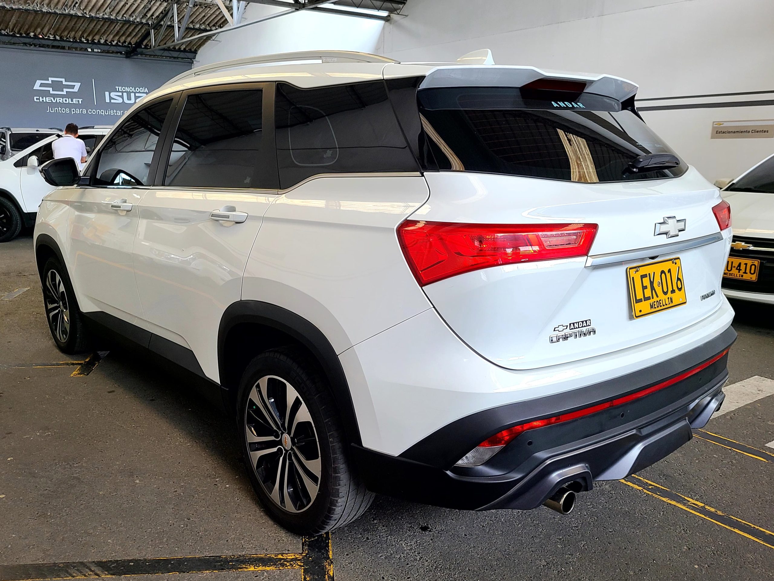 
								CAPTIVA PREMIER TURBO AC 1.5 AT full									