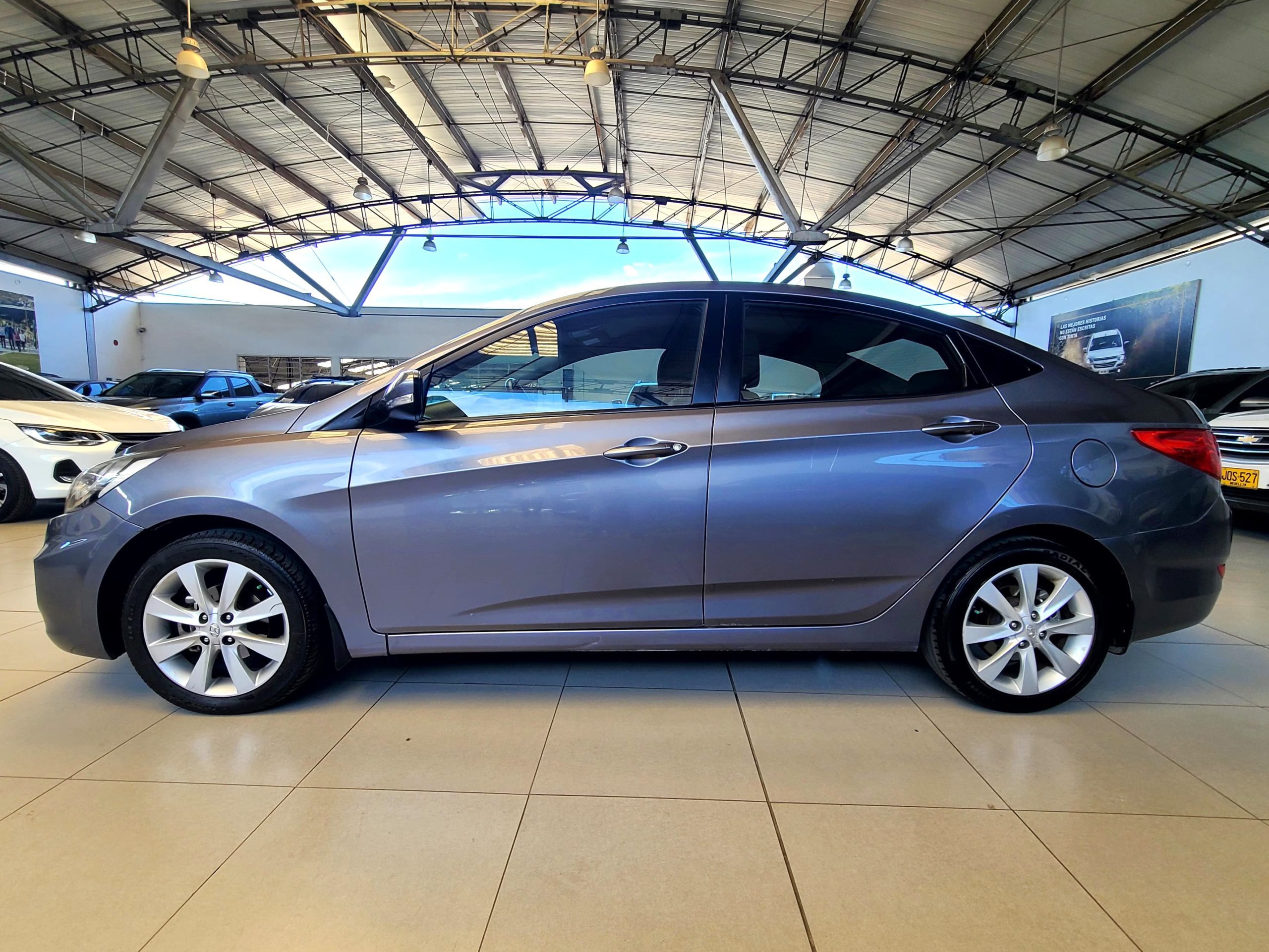 
								ACCENT i25 1.6L MT 1600CC 4P 2AB ABS full									