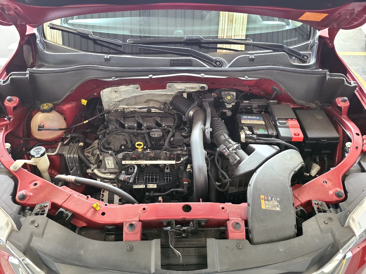 
								TRACKER TURBO LS (D) MT full									