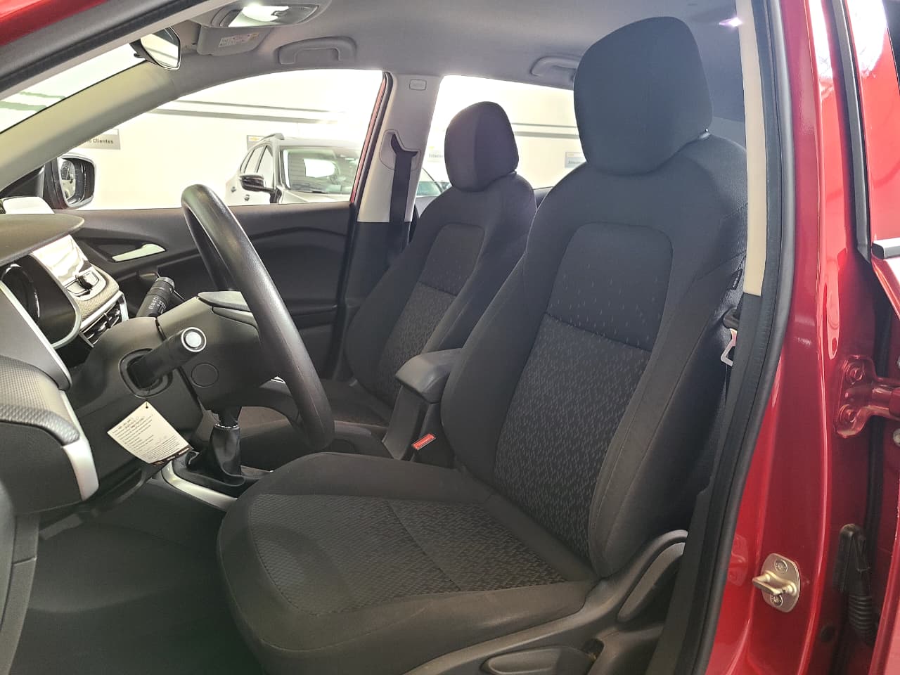 
								TRACKER TURBO LS (D) MT full									