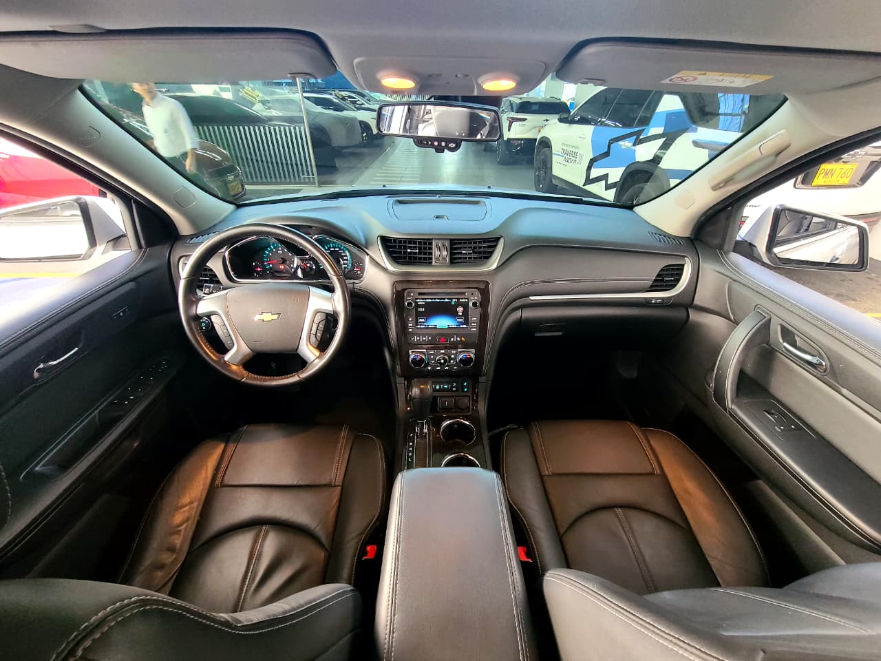 
								TRAVERSE 2LT AWD 3.6L AWD AT full									