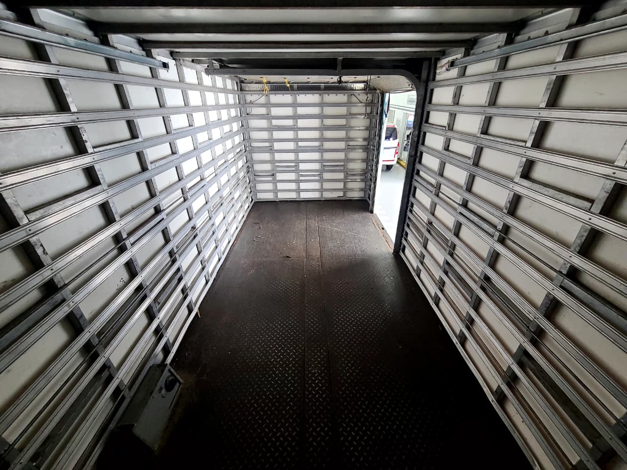 
								CHASIS CAB NQR RWD FA E2 full									