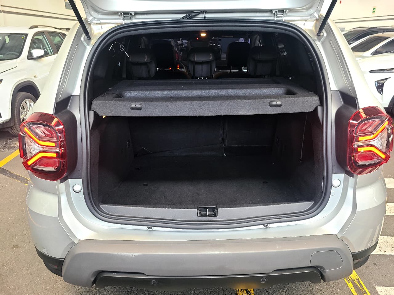 
								RENAULT DUSTER [2] [FL] ICONIC AT 1300CC T 4X2 6AB full									