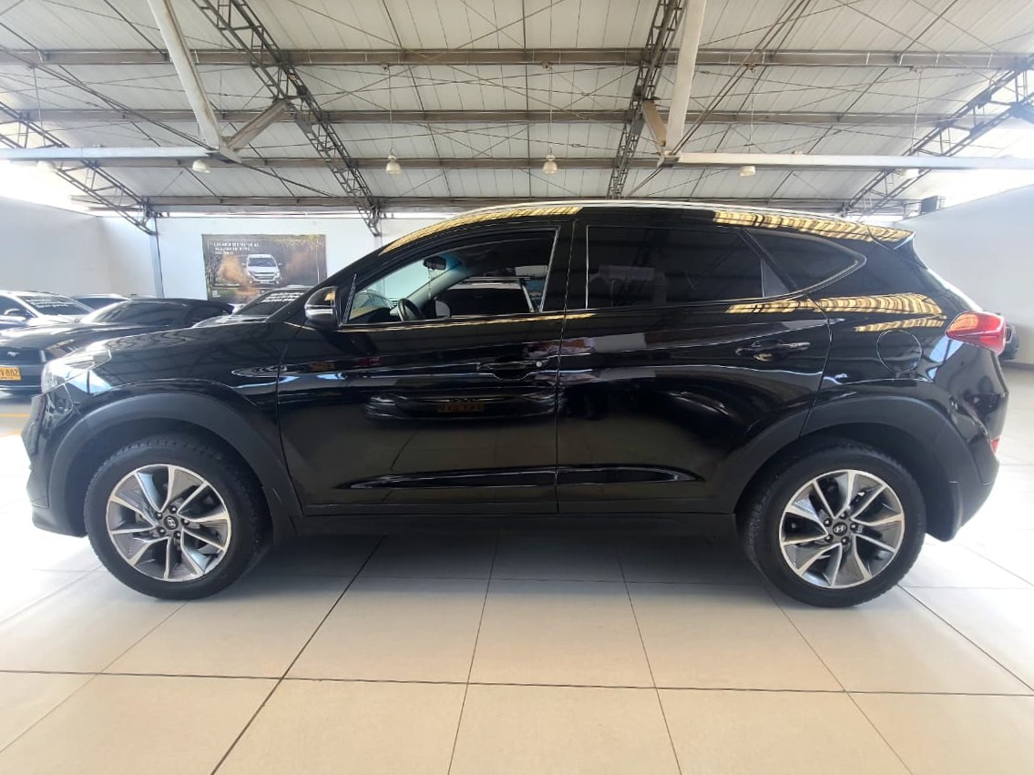 
								TUCSON [3] GLS LIMITED TP 2000CC 4X4 ABS 6AB CT TC full									