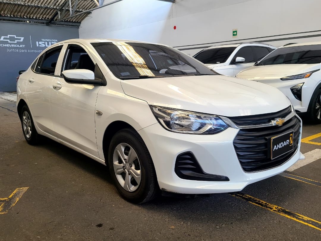 
								ONIX LT TP 1000CC T 4P 6AB ABS full									