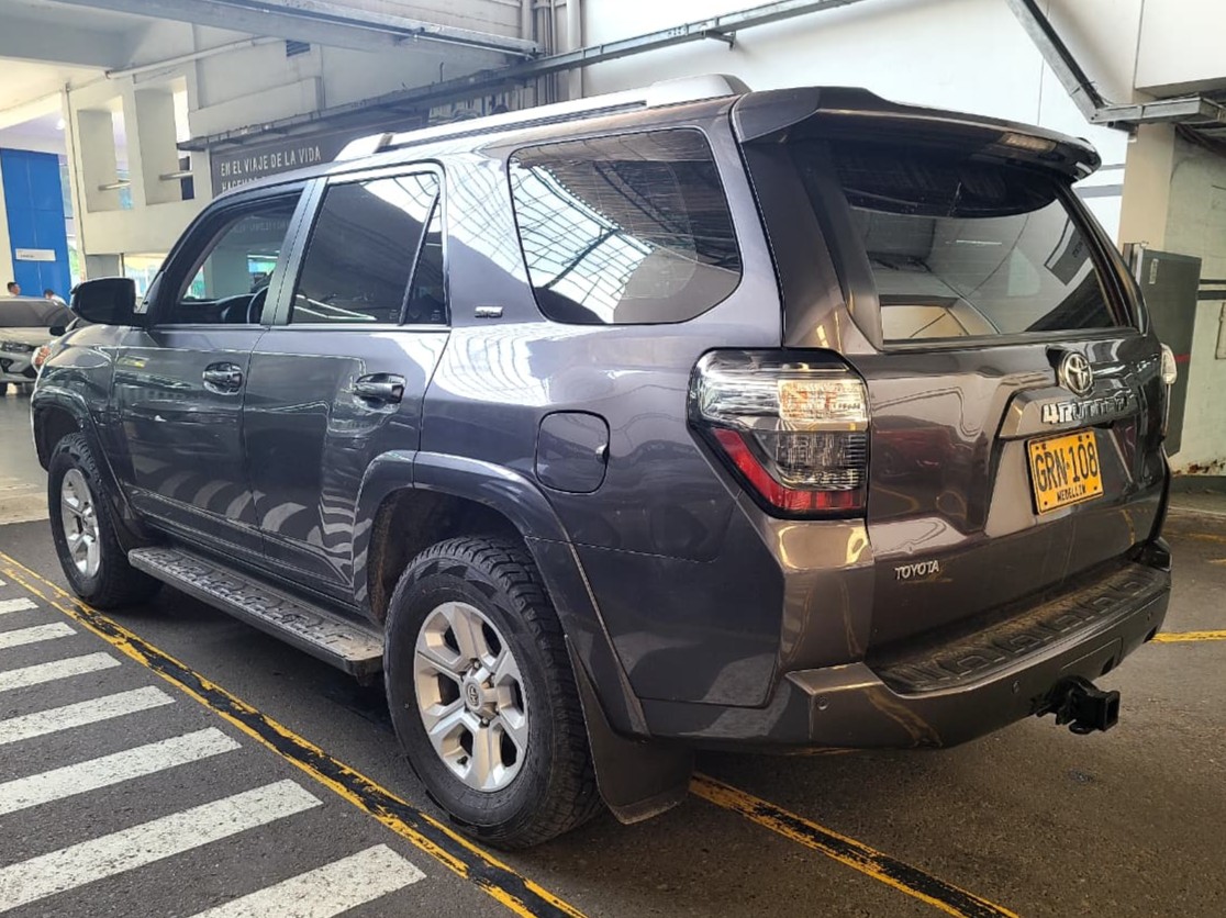 
								4RUNNER [5] SR5 [FL] TP 4000CC 6AB full									