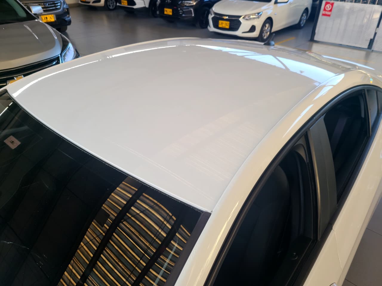 
								CRUZE LT 1.4L TURBO AT full									