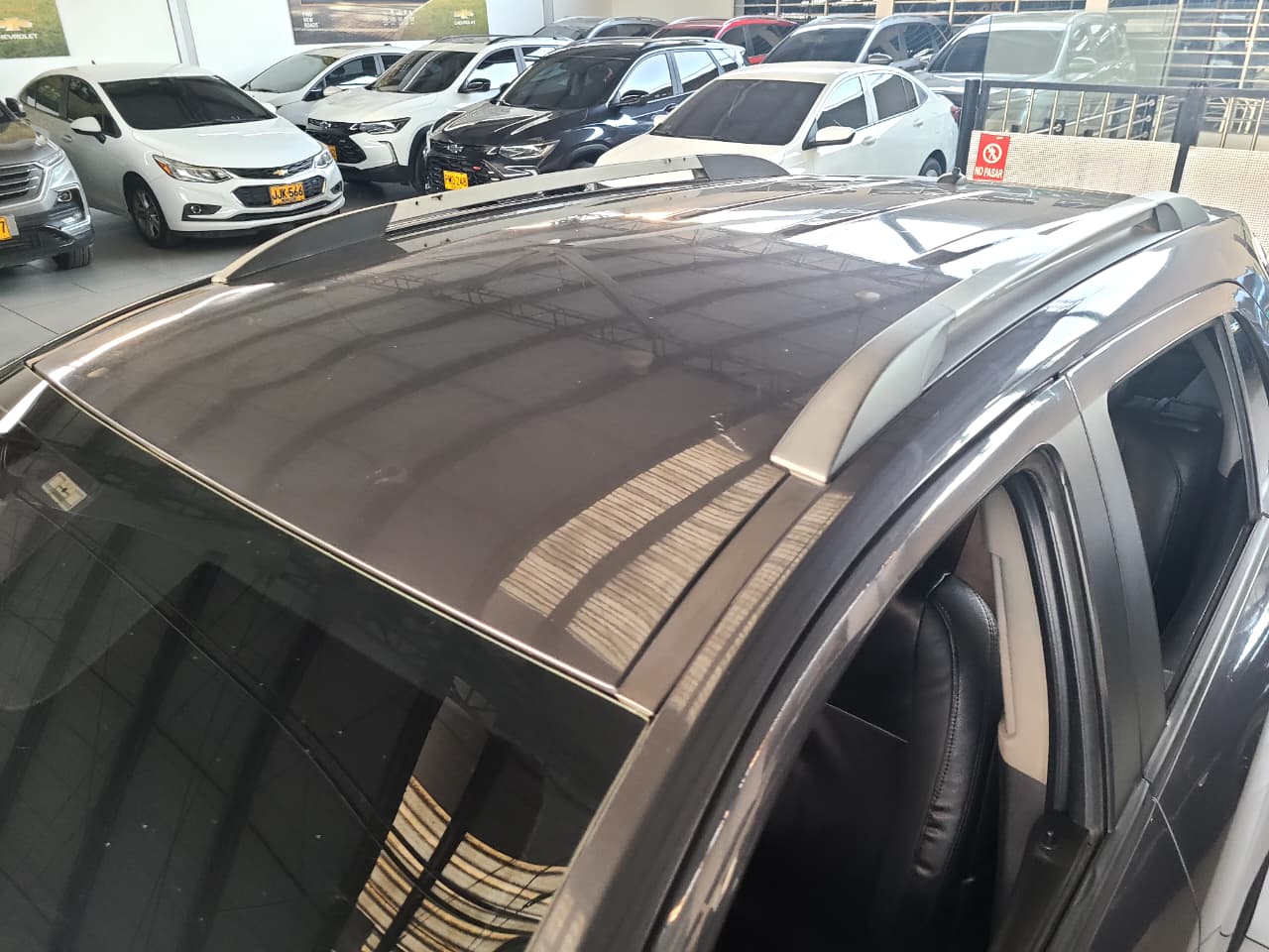 
								TRACKER FWD  LS  AT full									