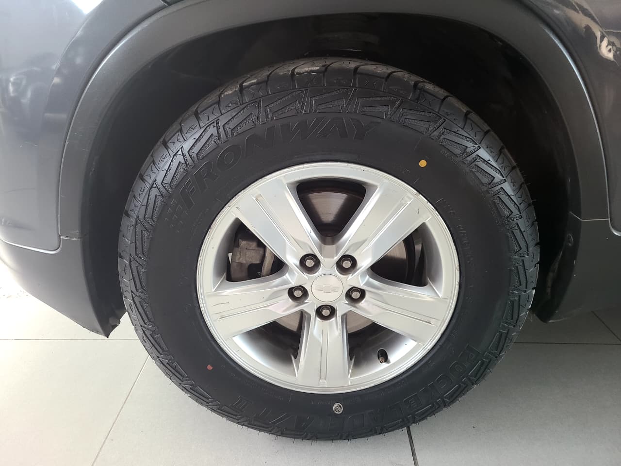 
								TRACKER FWD  LS  AT full									