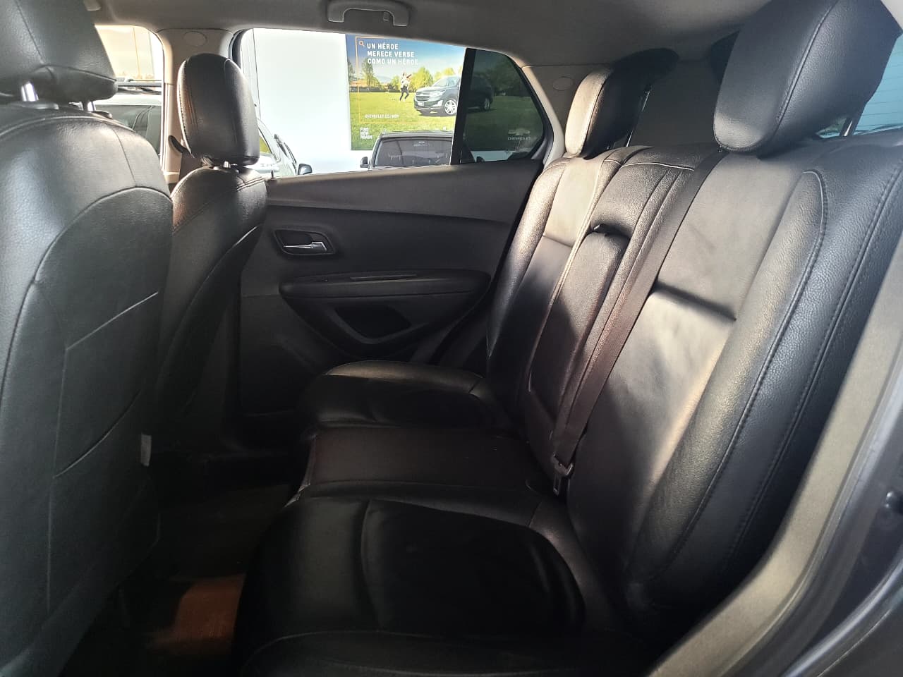 
								TRACKER FWD  LS  AT full									