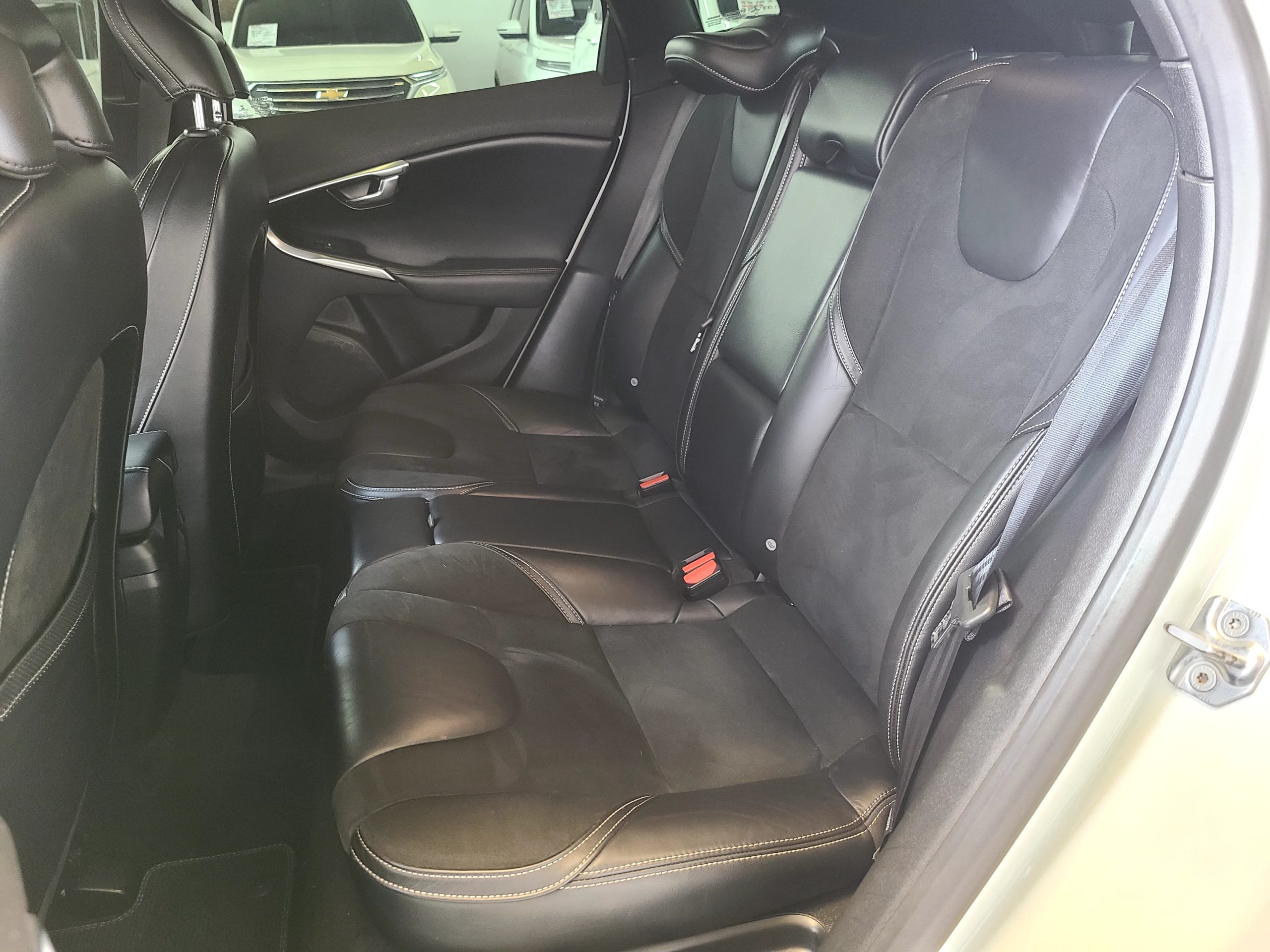 V40(2)(FL)T4 DRIVE E R DESIGN TP 2000CC full