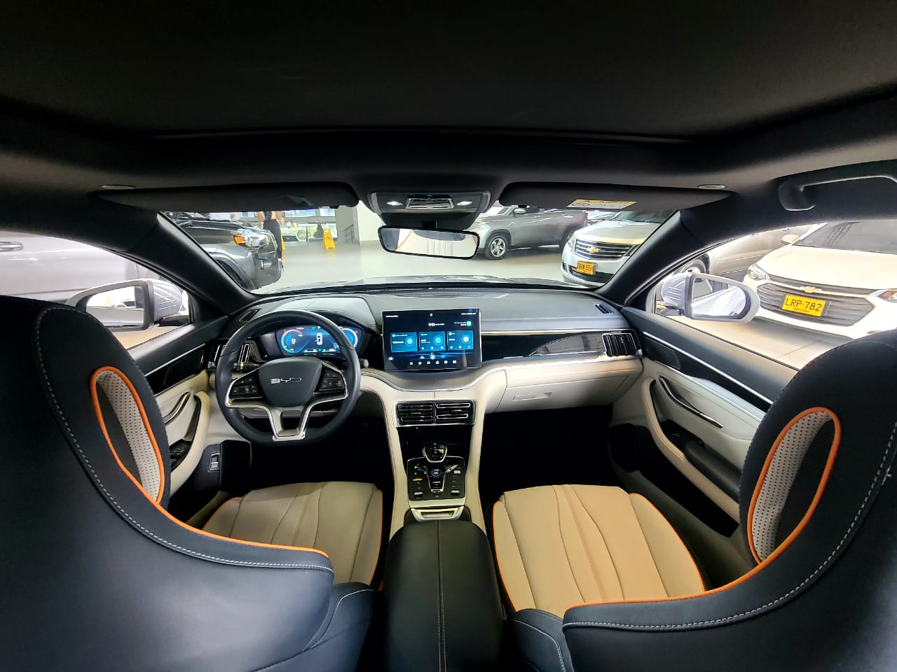 
								BYD SONG PLUS DM-I GS AT 1500CC 6AB ABS CT full									