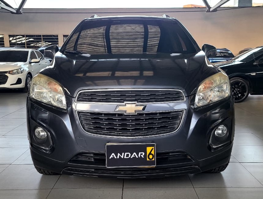 
								TRACKER FWD  LS  AT full									