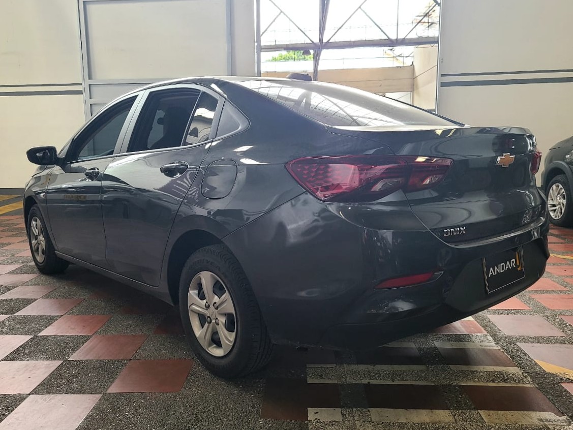 ONIX LT TP 1000CC T 4P 6AB ABS full