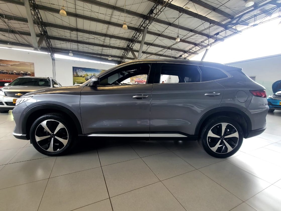 
								BYD SONG PLUS DM-I GS AT 1500CC 6AB ABS CT full									