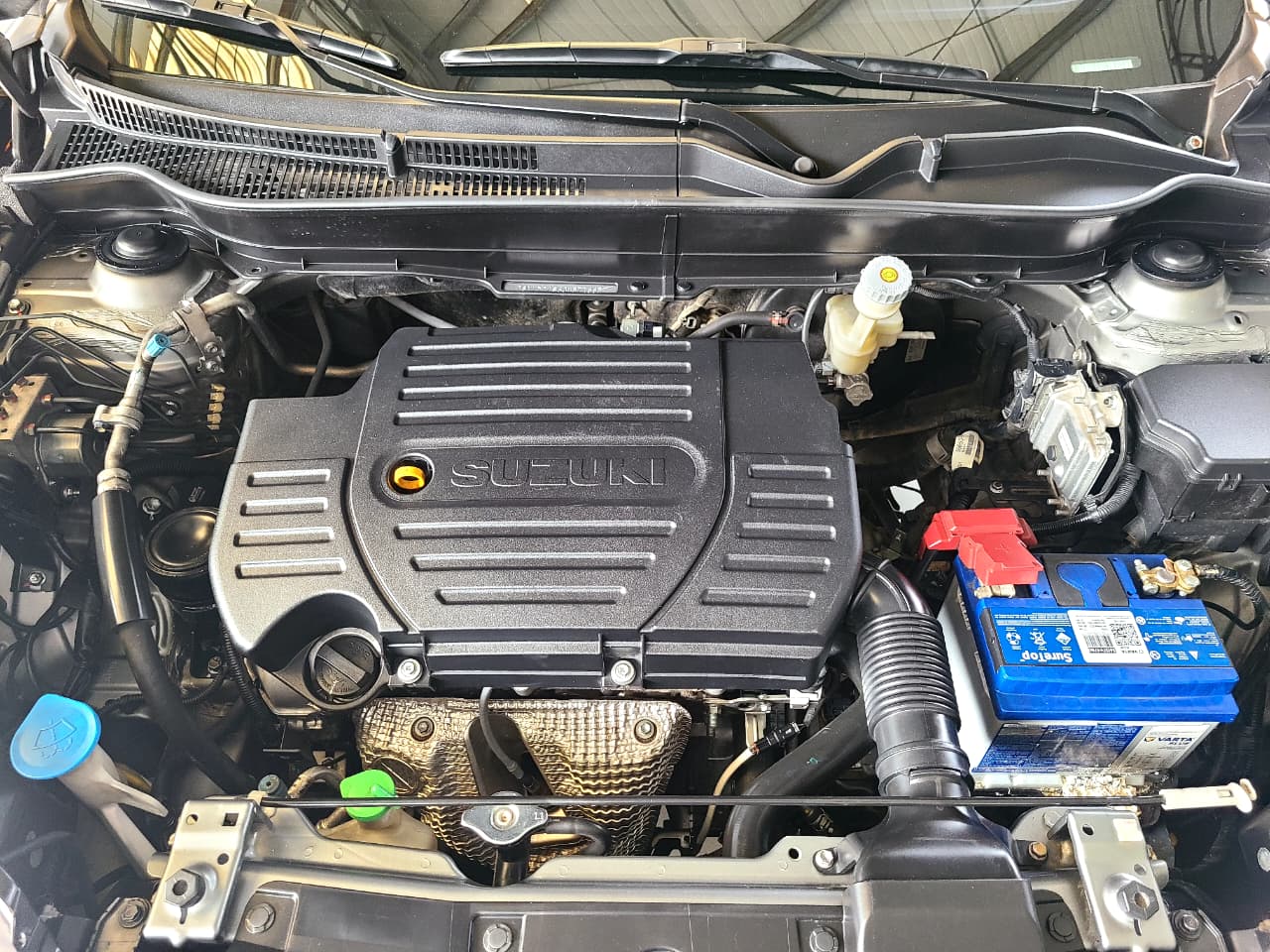 
								SUZUKI VITARA GL AT 1600CC 2AB ABS 4X2 AA full									