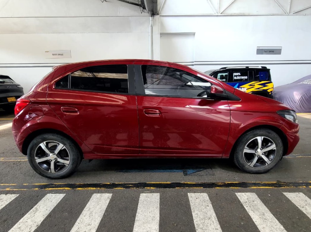 
								ONIX 1.4L LTZ AT 5P MCM full									