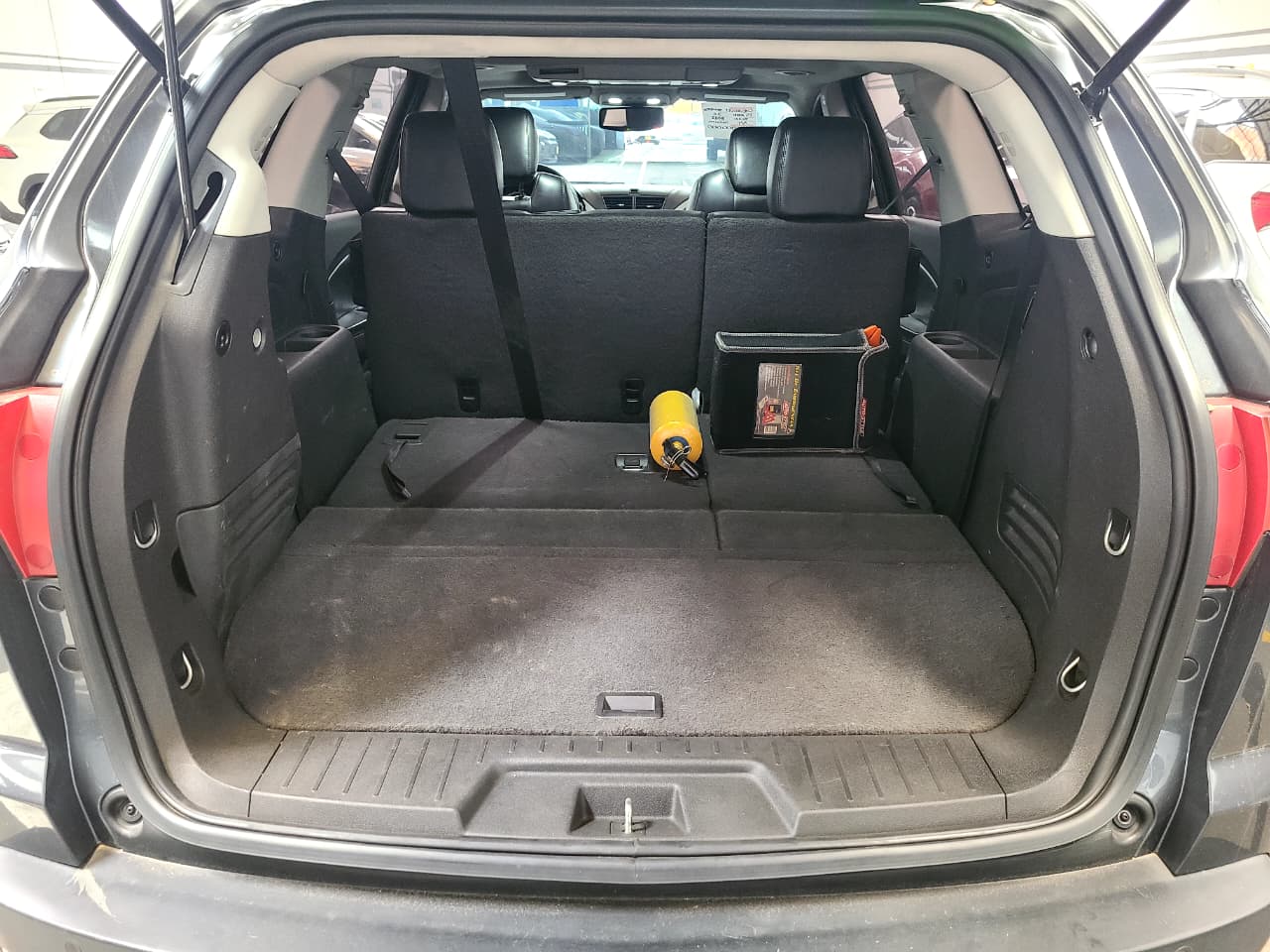 
								TRAVERSE 3.6L AT LS AWD full									