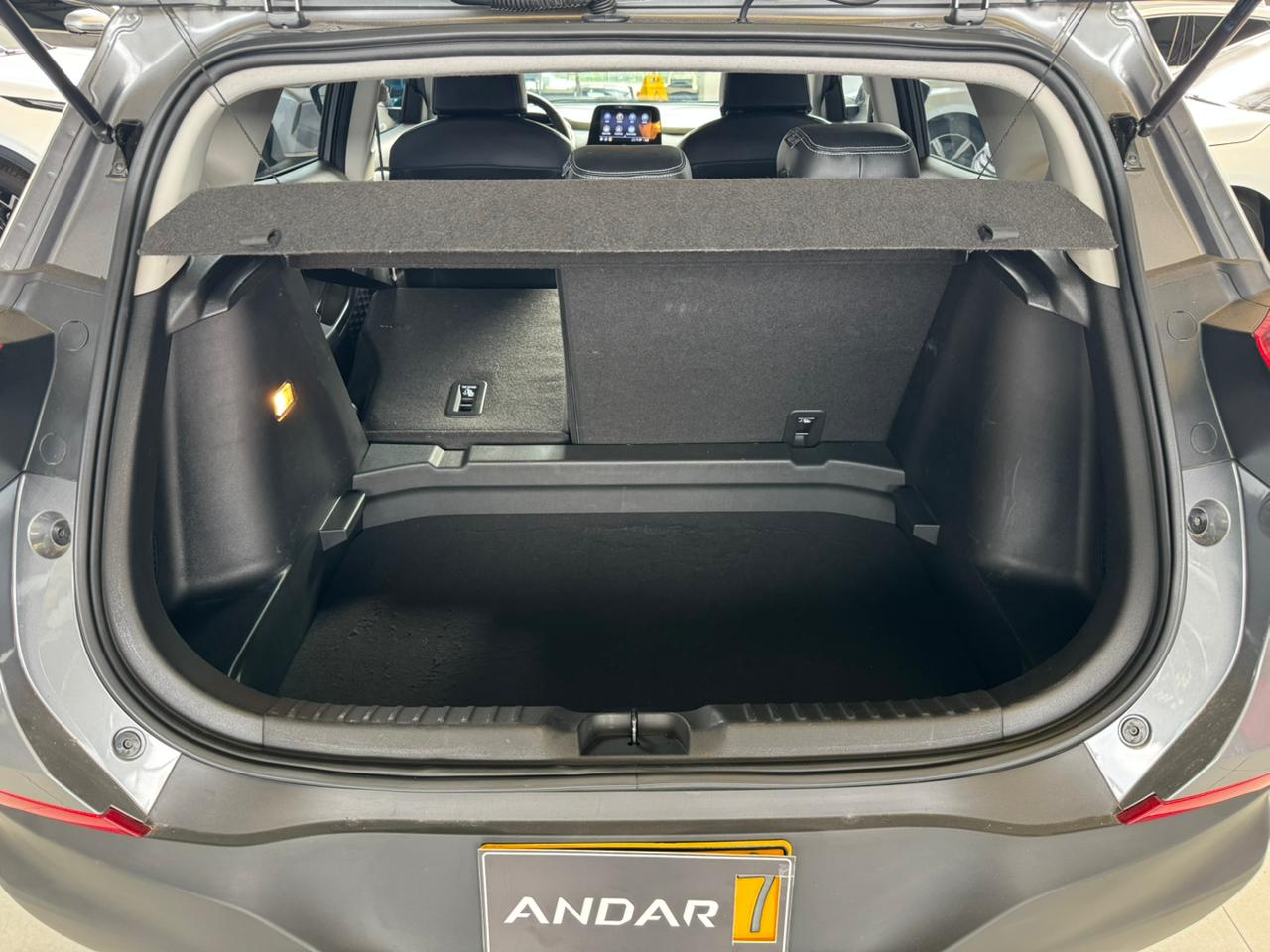 
										CHEVROLET TRACKER [2] PREMIER TP 1200CC T CT full									