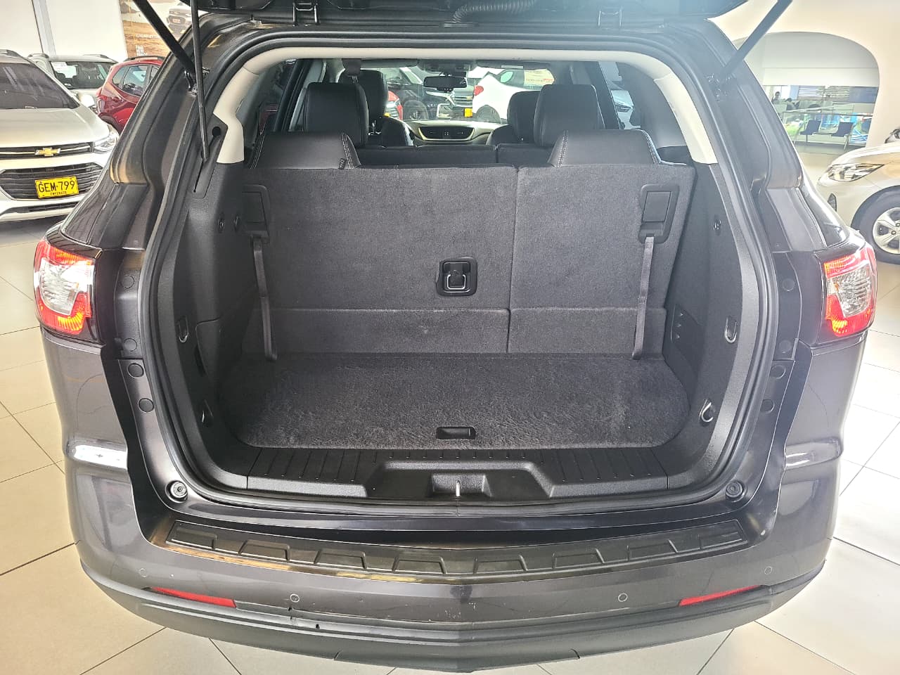 TRAVERSE 2LT AWD 3.6L AWD AT full