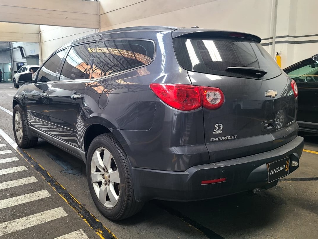 
								TRAVERSE 3.6L AT LS AWD full									