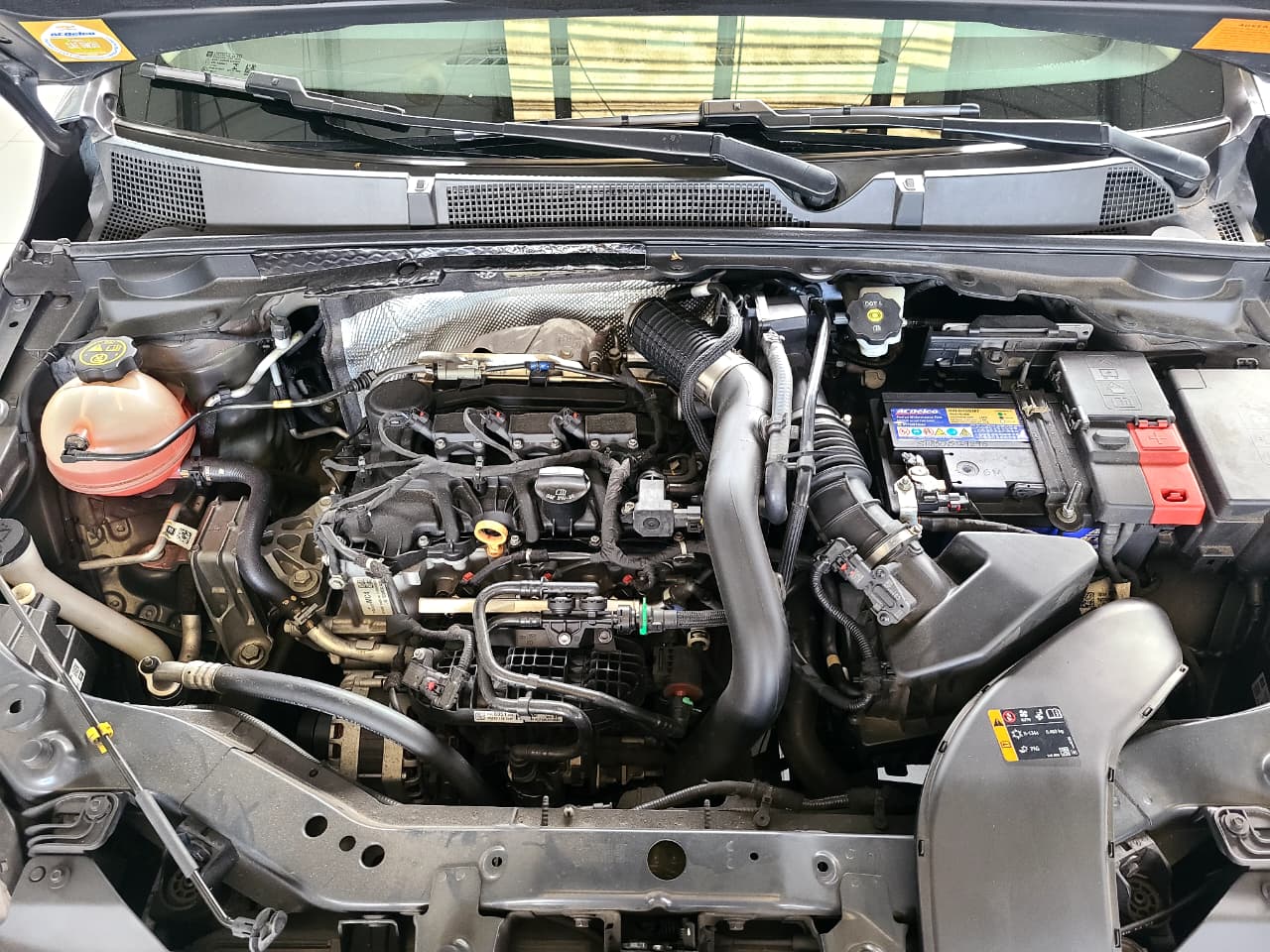 
								ONIX LT TURBO AC 1.0 4P 4X2 TM full									