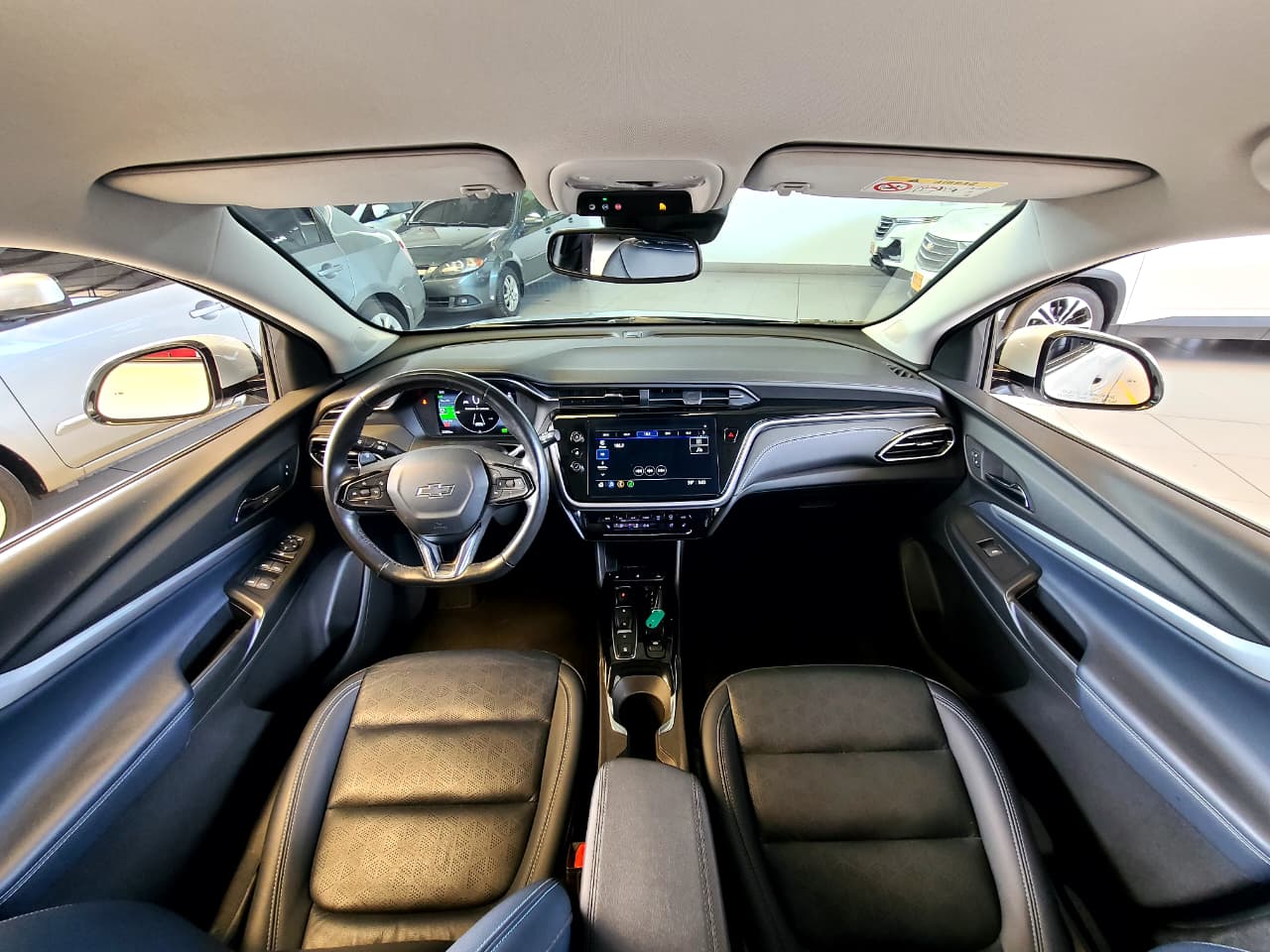 
								BOLT EUV ELECTRICO full									