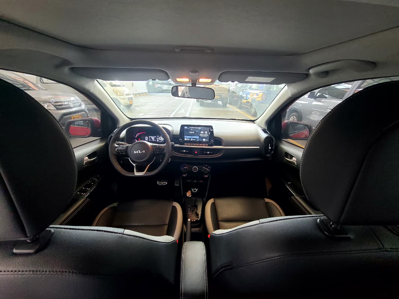 
								KIA PICANTO [3] [FL] GT LINE AT 1250 CC 6AB ABS AA R15 full									