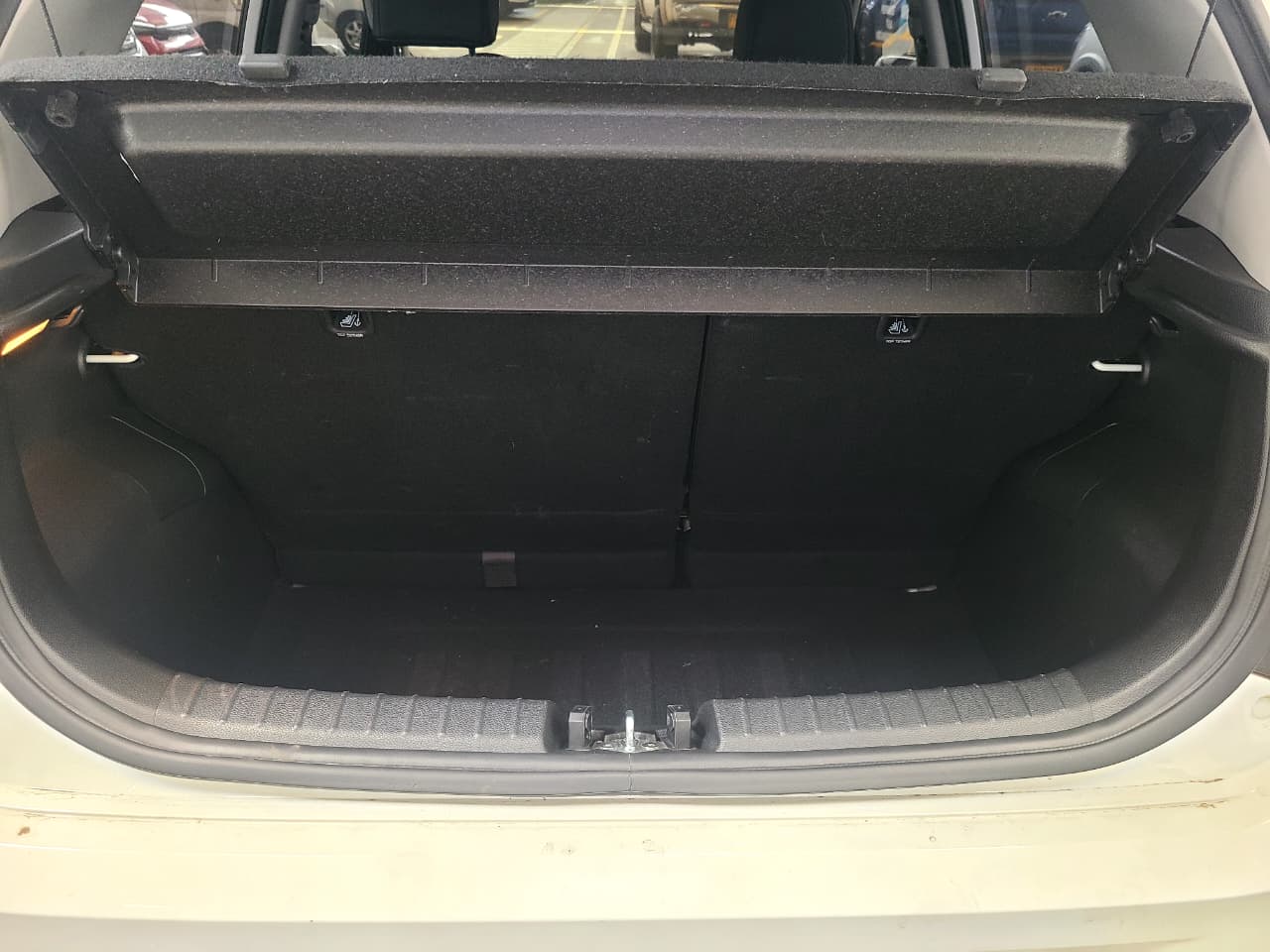 
								KIA PICANTO [3] [FL] GT LINE AT 1250 CC 6AB ABS AA R15 full									