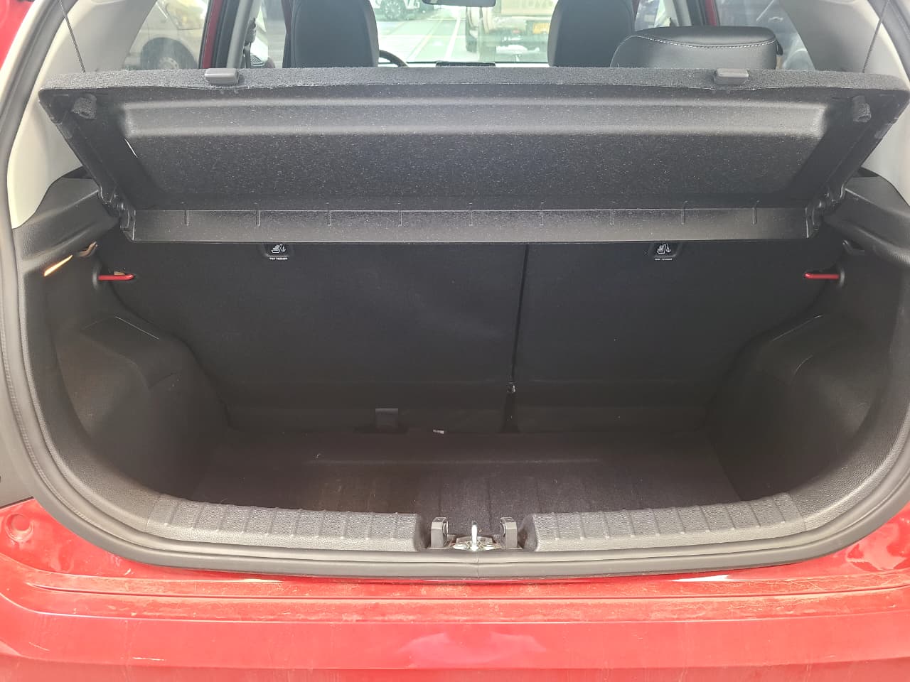 
								KIA PICANTO [3] [FL] GT LINE AT 1250 CC 6AB ABS AA R15 full									