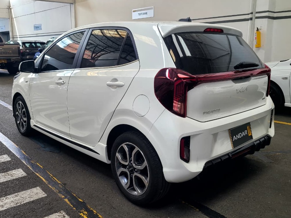 
								KIA PICANTO [3] [FL] GT LINE AT 1250 CC 6AB ABS AA R15 full									