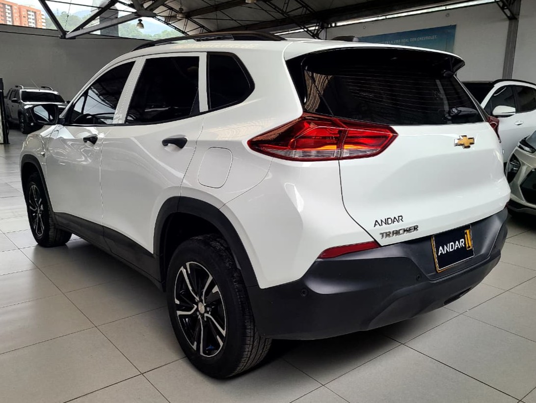 
								CHEVROLET TRACKER [2] LS MT 1200CC T full									