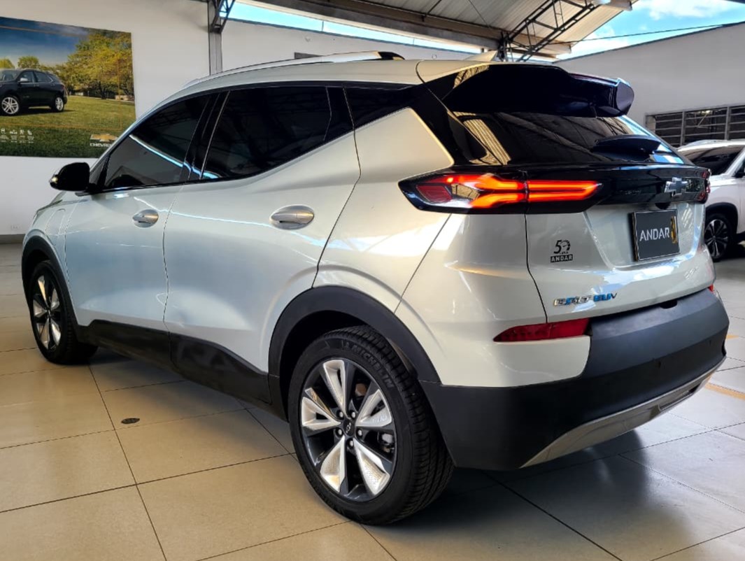 
								BOLT EUV ELECTRICO full									