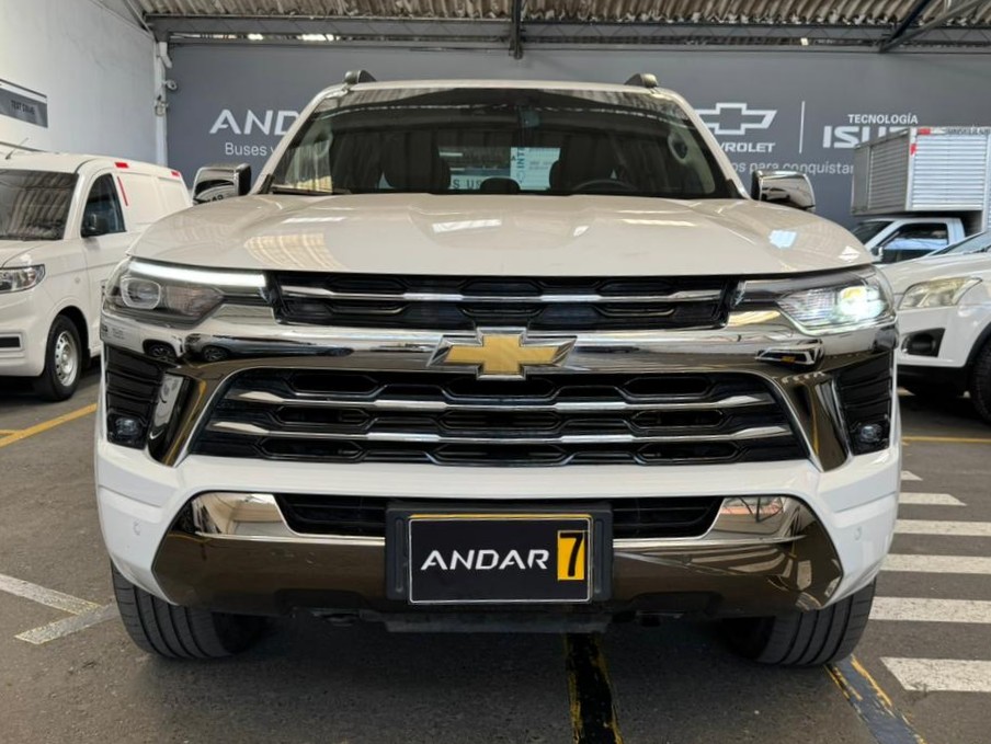 
								COLORADO HC CC 4X4 full									