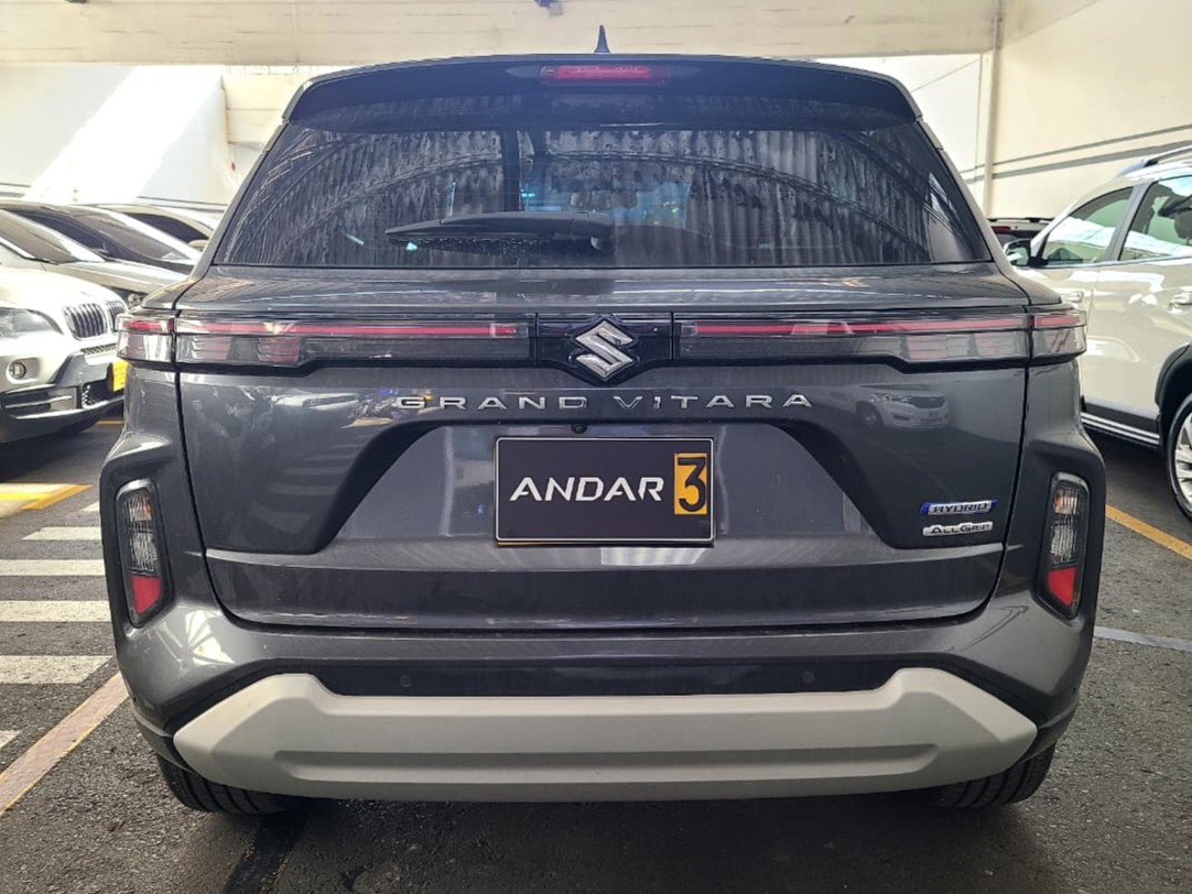 
								SUZUKI GRAND VITARA GLX HYBRID AT 1500CC 6AB 4X4 full									