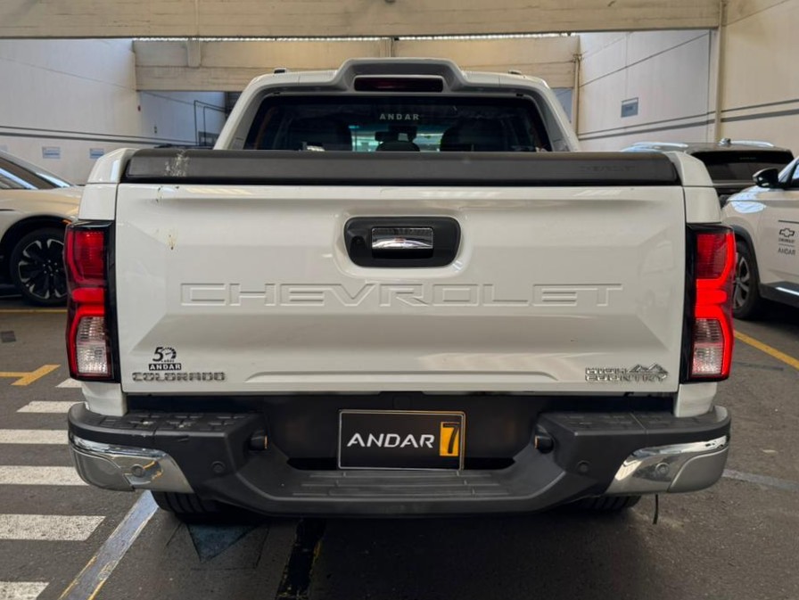 
								COLORADO HC CC 4X4 full									