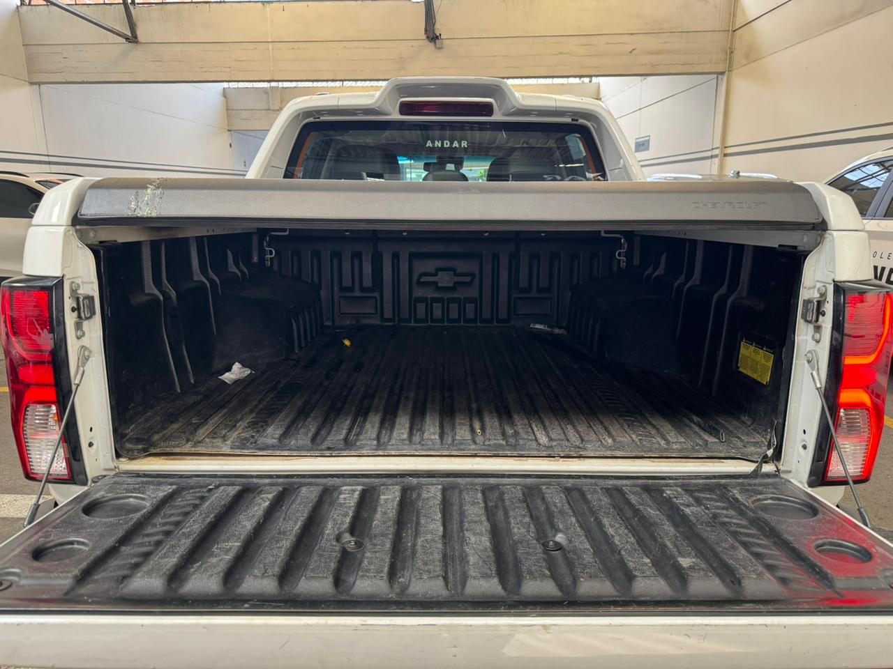 
								COLORADO HC CC 4X4 full									