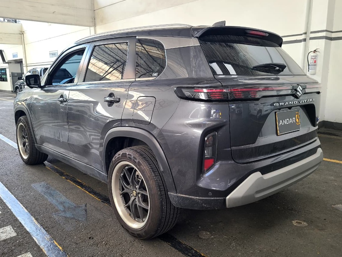 
								SUZUKI GRAND VITARA GLX HYBRID AT 1500CC 6AB 4X4 full									