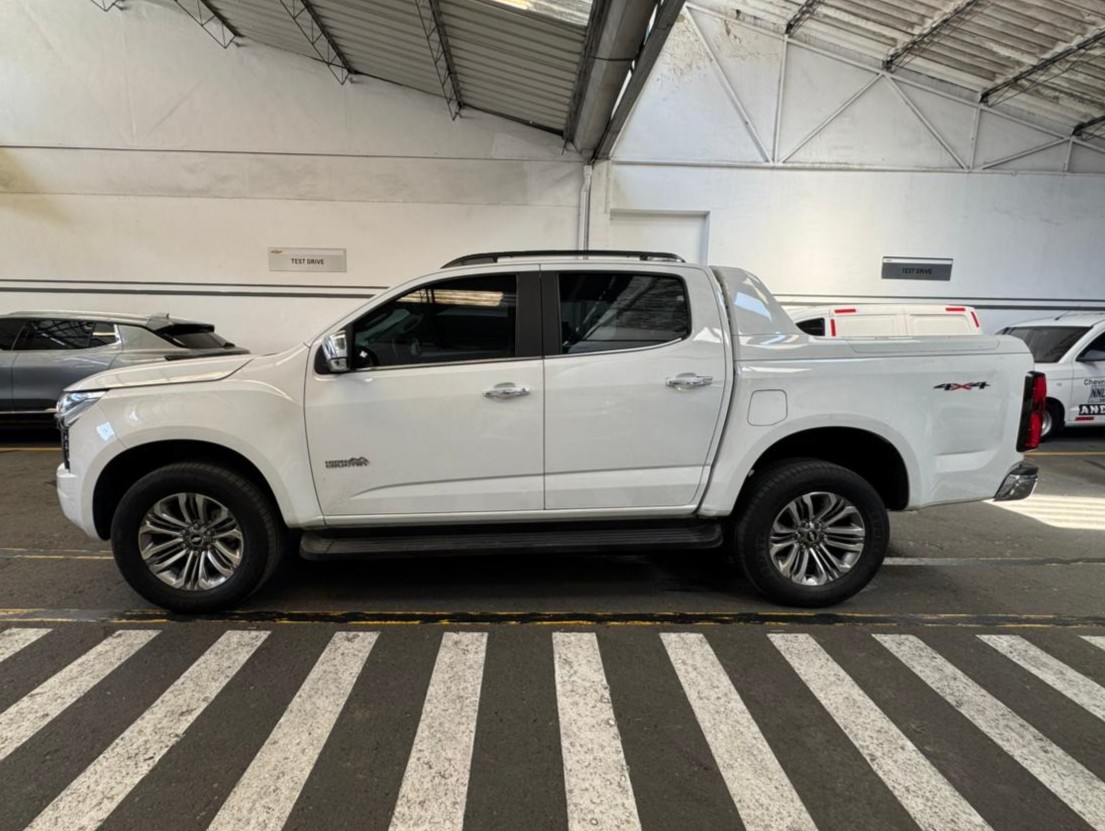 
								COLORADO HC CC 4X4 full									