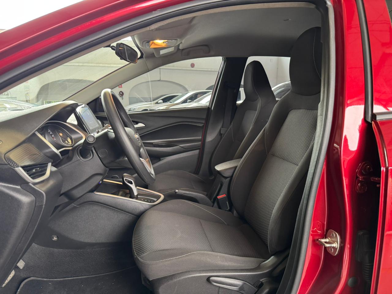 
										CHEVROLET ONIX [2] LT TP 1000CC T 4P 6AB ABS full									