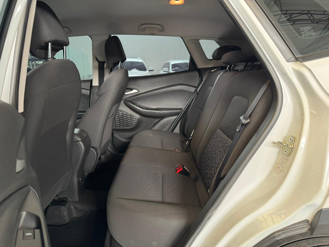 
								TRACKER LS TURBO AC 1.2 5P 4X2 TM full									