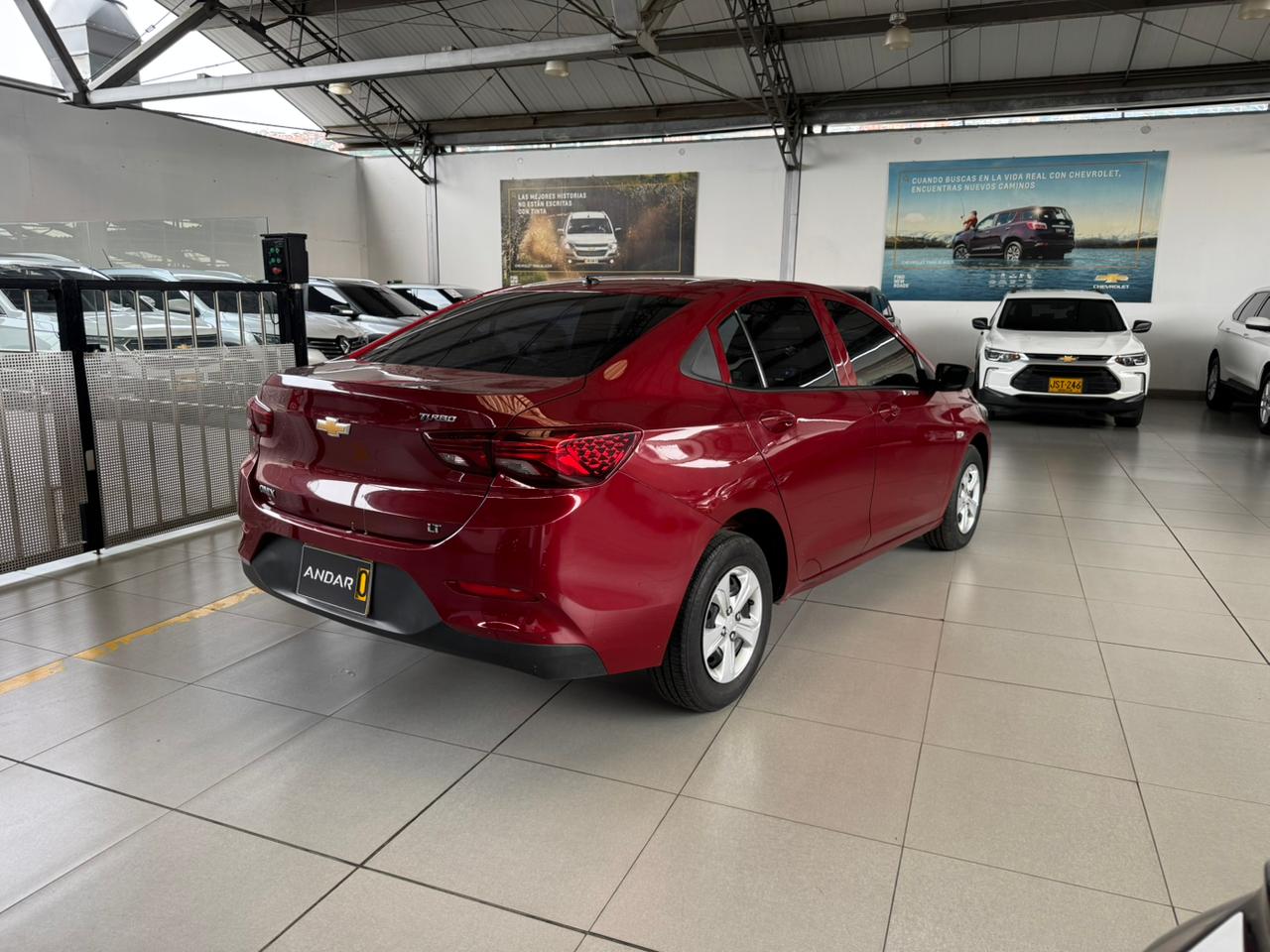 
										CHEVROLET ONIX [2] LT TP 1000CC T 4P 6AB ABS full									